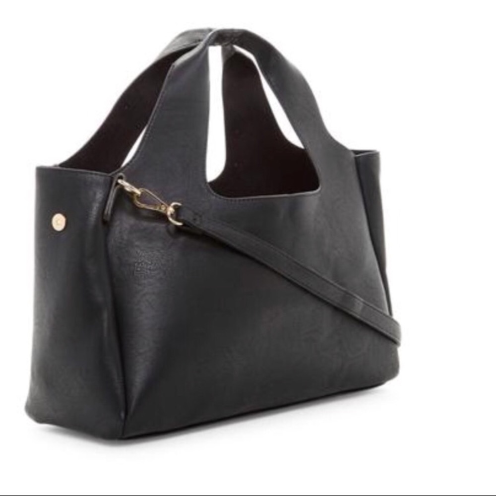 Hobo with detachable pouch